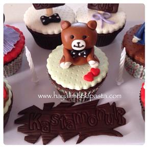 #hayalimdekipasta #deniziskender #bearcake #bearcupcake #bearcaketopper #fondant #cupcake #berlin #istanbul #sugarart